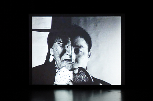 백남준, 저드 얄커트, 시네마 메타피지크: 2, 3, 4번, 1967–1972, 비디오, 흑백, 유성, 8분 39초 이미지